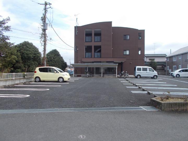 14/20 駐車場