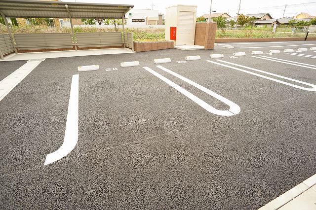14/20 駐車場