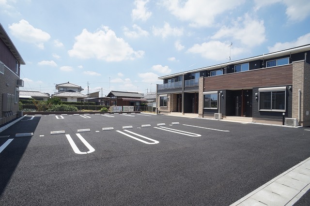 14/20 駐車場