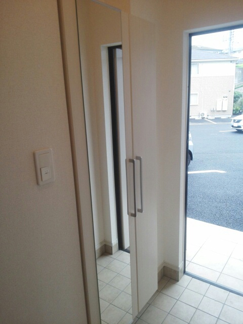 14/20 エントランス