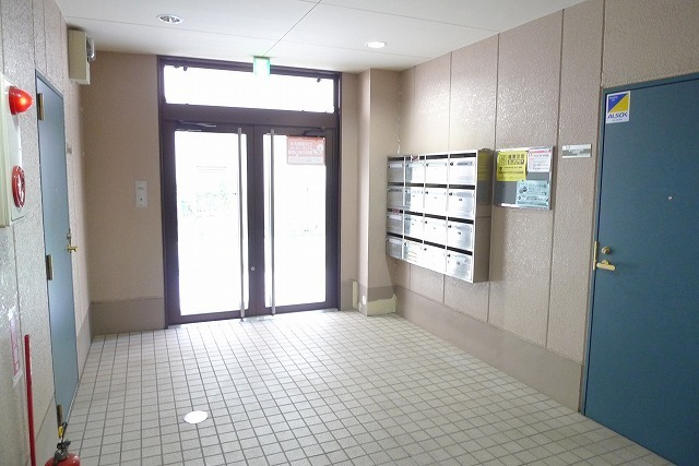 14/20 エントランス