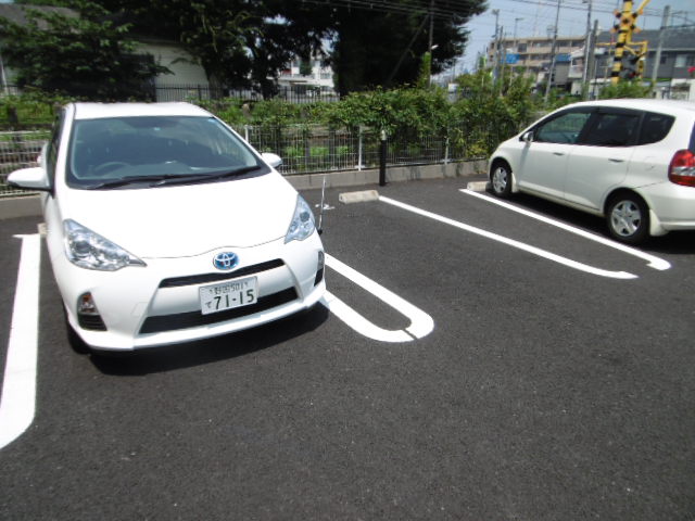 22/30 駐車場