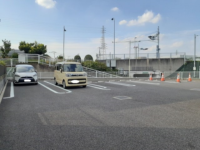 14/20 駐車場