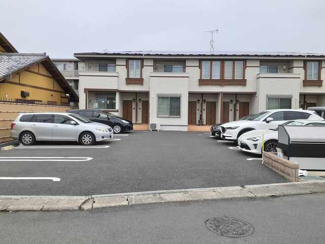 14/16 駐車場