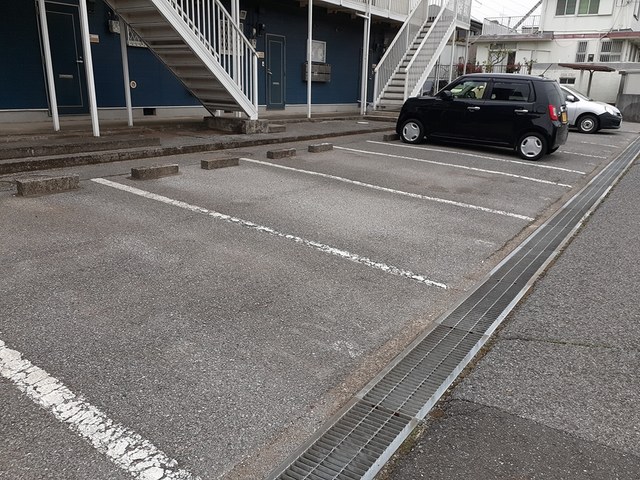 14/20 駐車場