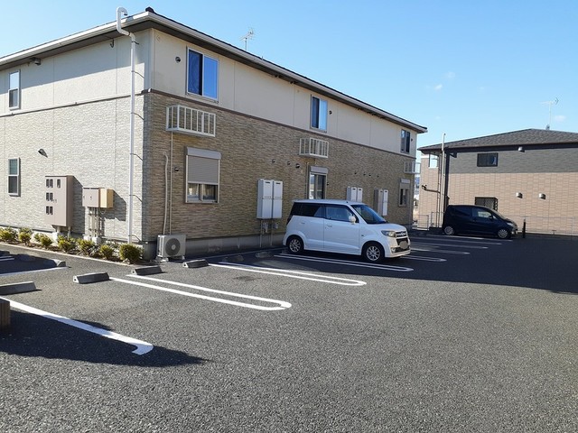 14/20 駐車場