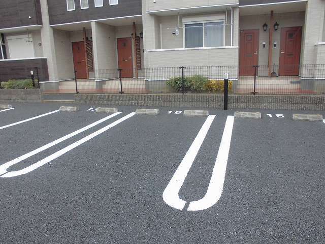 14/20 駐車場