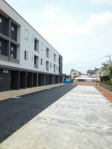 14/20 駐車場