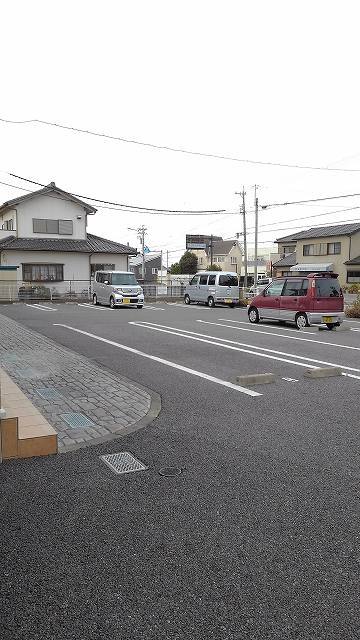 25/30 駐車場