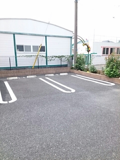 17/23 駐車場
