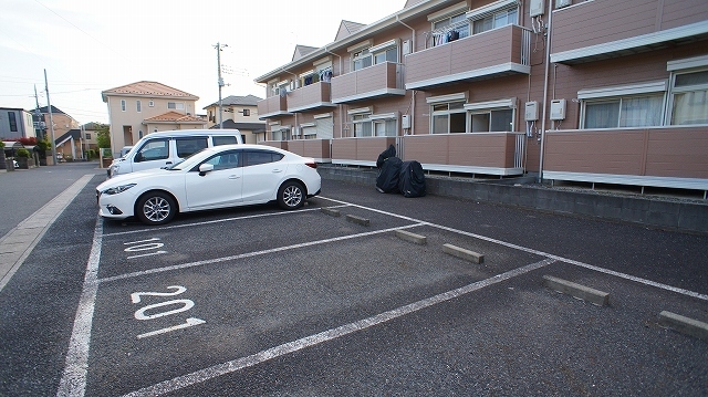 14/20 駐車場