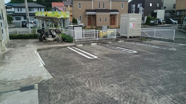 14/20 駐車場