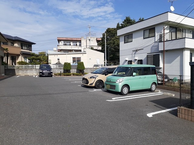 14/20 駐車場