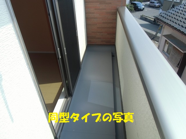 18/24 バルコニー