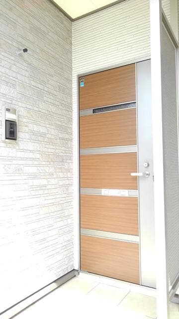 14/20 エントランス