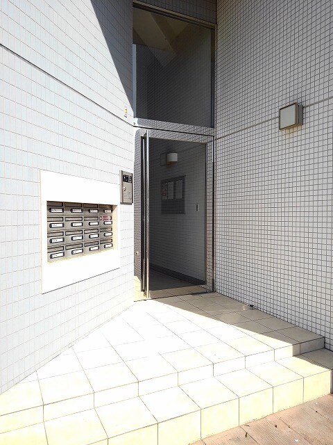 15/26 エントランス