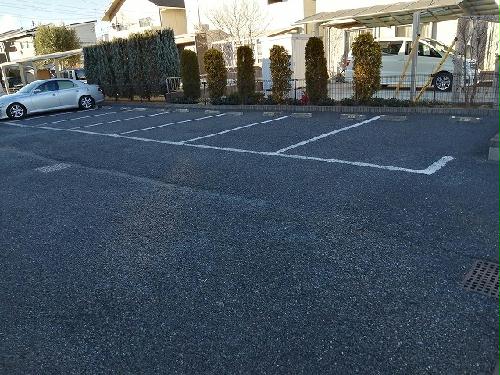 2/2 駐車場