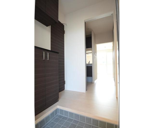 16/29 玄関