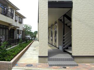 2/2 エントランス