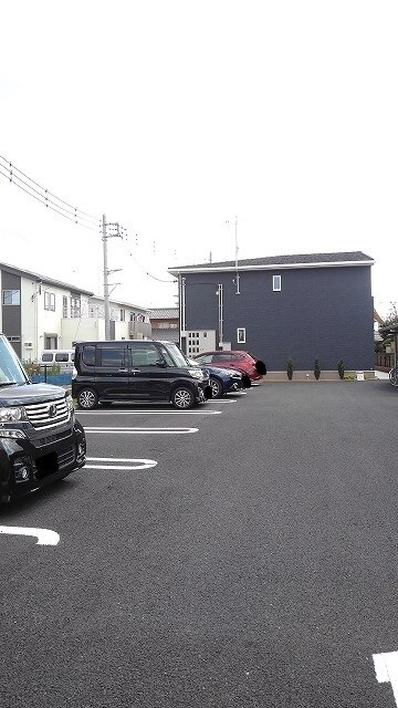 27/30 駐車場