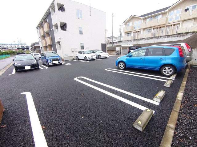 14/20 駐車場