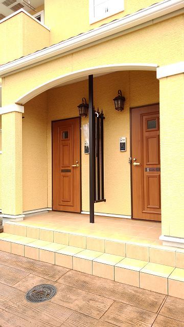 21/30 エントランス