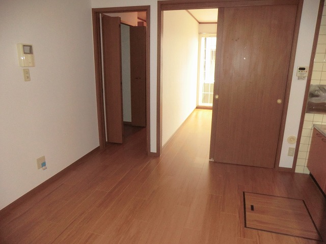 21/23 エントランス