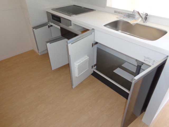 23/28 エントランス