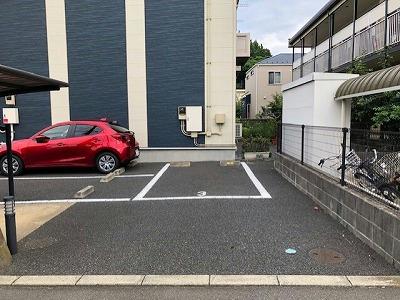 14/14 駐車場