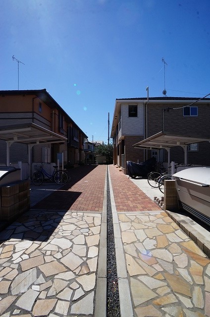 15/22 エントランス