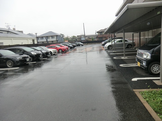 22/30 駐車場