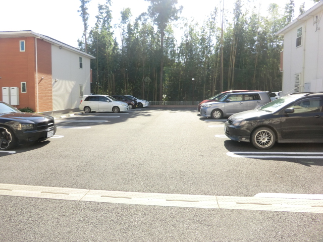 22/22 駐車場