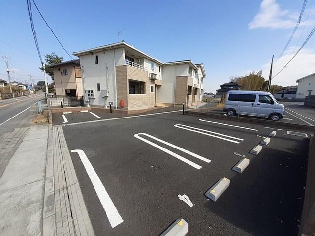 14/20 駐車場