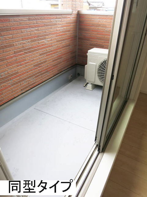 13/26 バルコニー