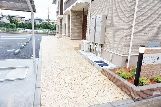 13/20 エントランス
