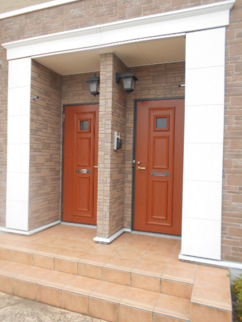 21/28 エントランス