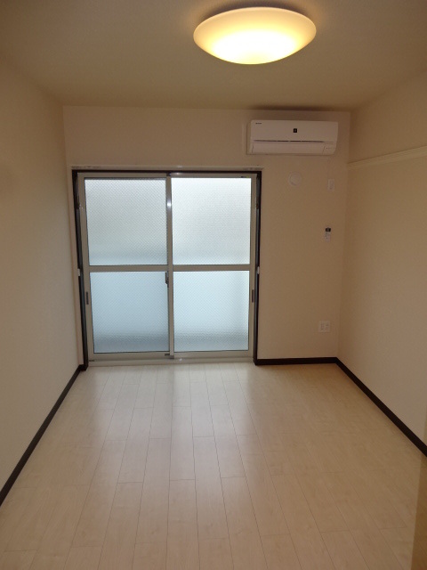 3/7 リビング/ダイニング