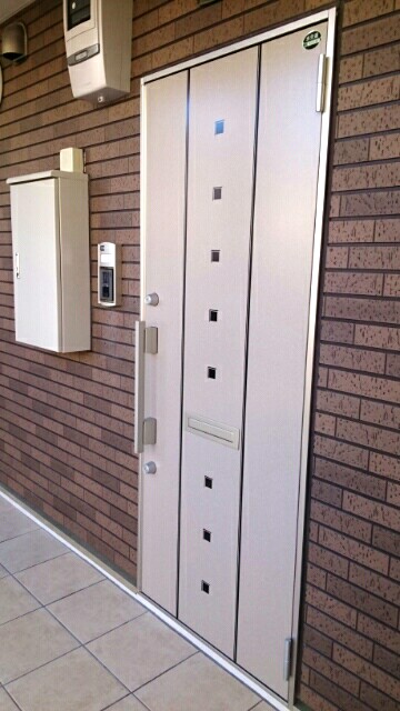 14/22 エントランス