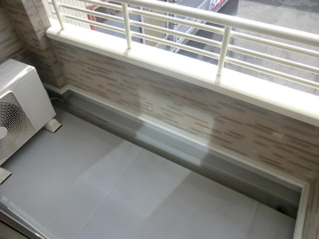 16/28 バルコニー