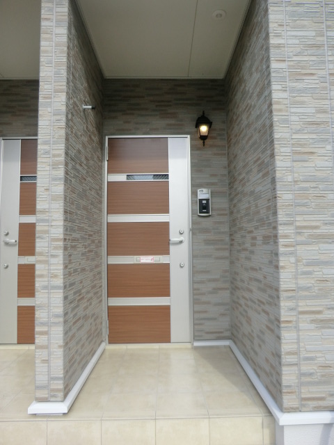 21/28 エントランス