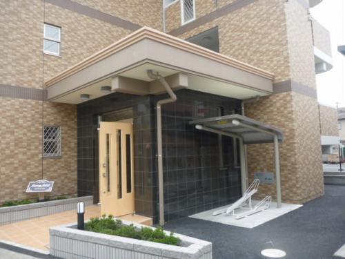 17/28 エントランス