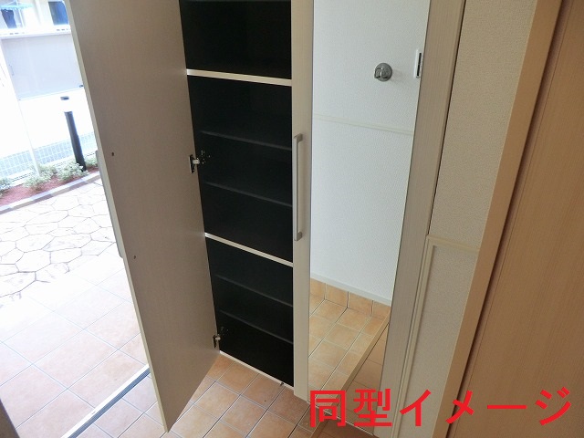 13/24 玄関