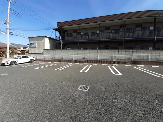 14/20 駐車場
