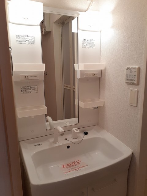 16/28 洗面