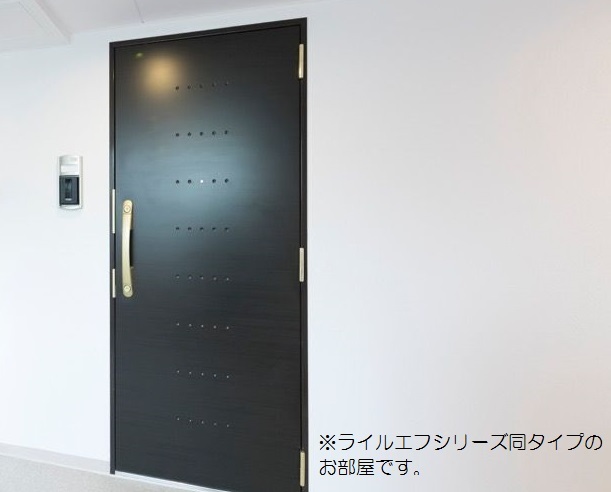 2/11 エントランス