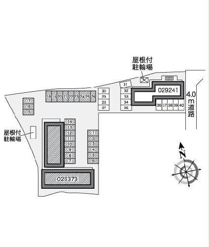 14/14 駐車場