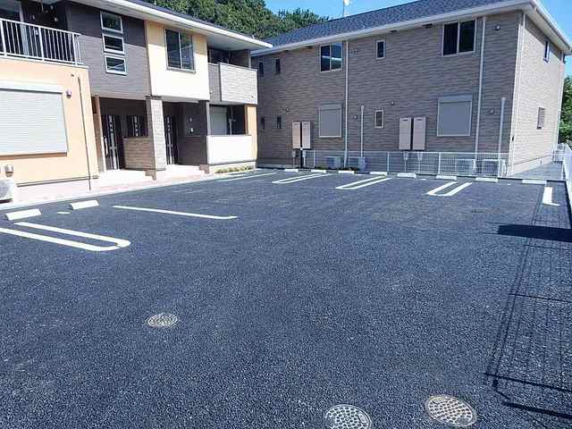 2/3 駐車場
