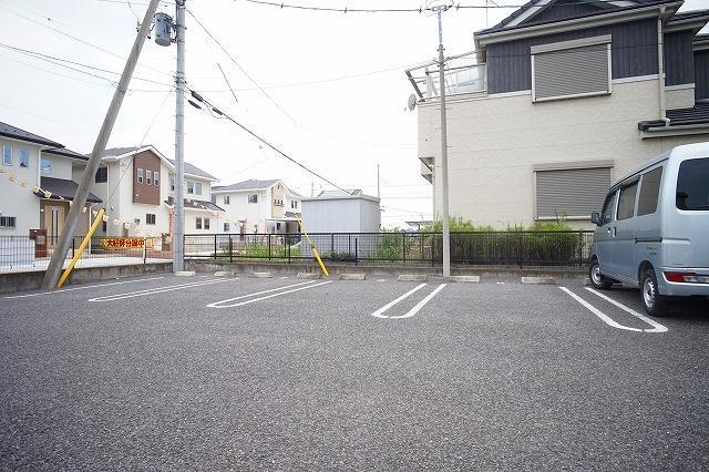 14/20 駐車場