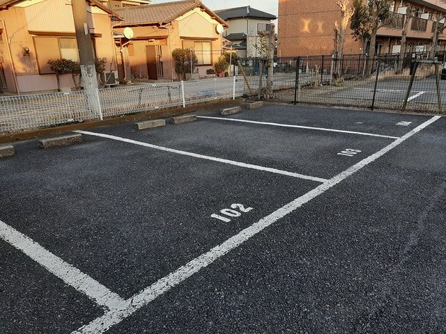 2/7 駐車場
