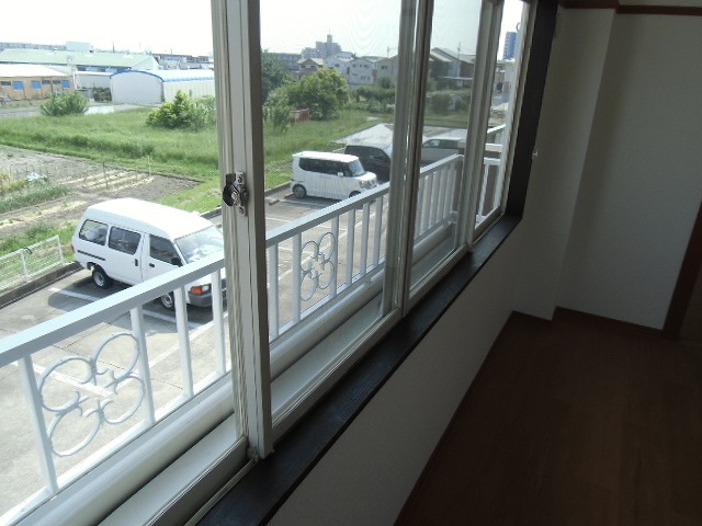 22/30 駐車場